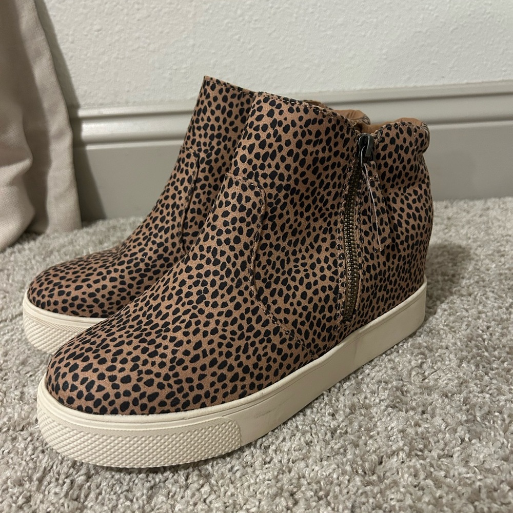 Target Tan and Black Leopard Cheetah Print Women's High-Top Sneakers